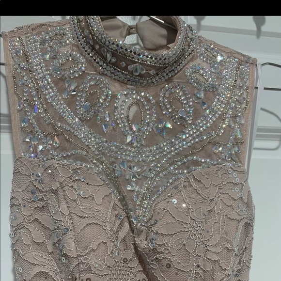 Only worn once - Picture 5 of 5